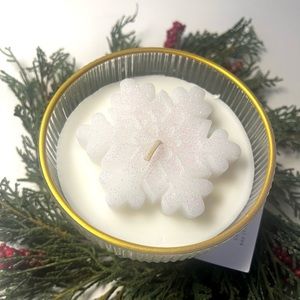 NWT, Rachel Zoe Snowflake Candle